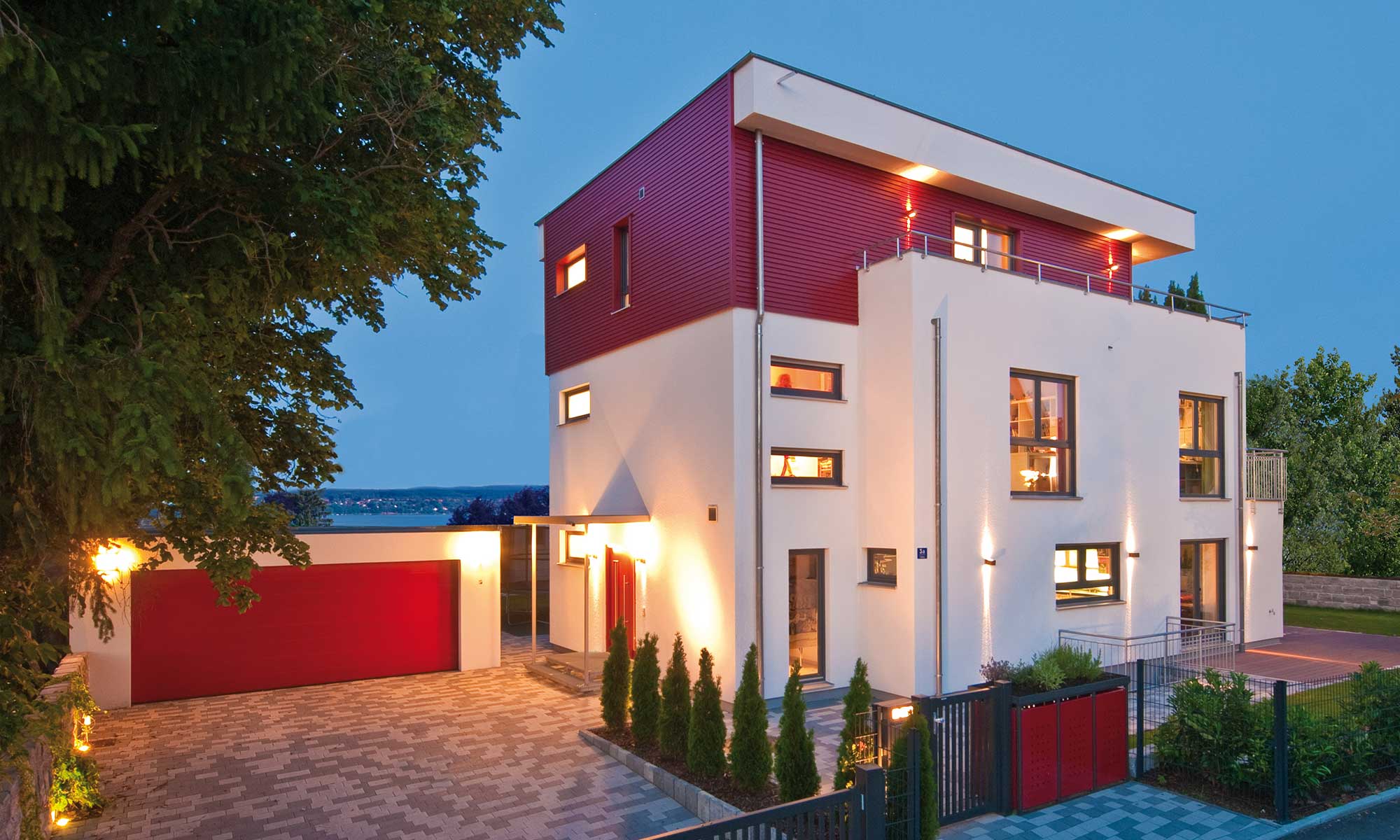Bauhaus Haus Stürmer von Fertighaus WEISS