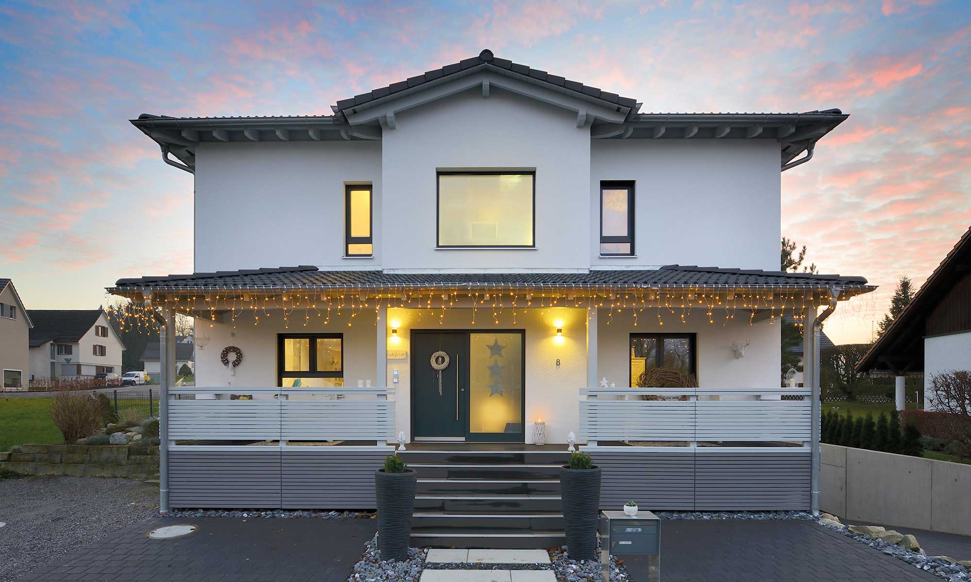 Außenansicht Haus Tursellino von Fertighaus WEISS